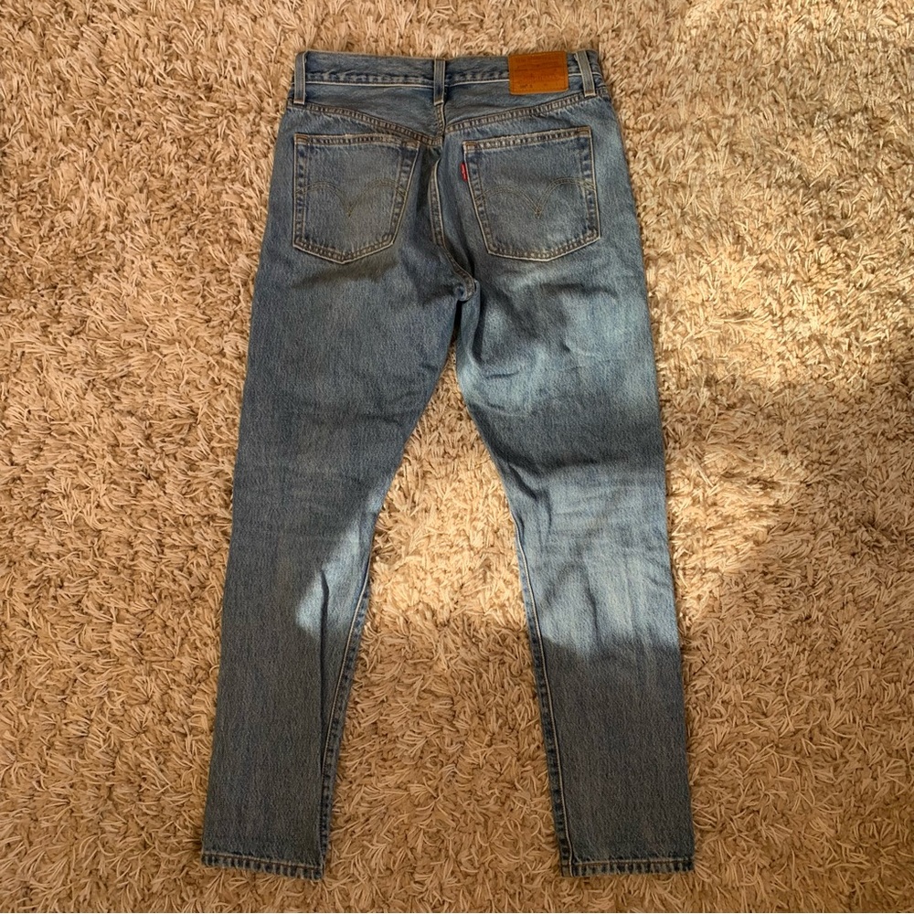 Levi’s 501 Short Medium Wash Distressed Jeans - Picture 6 of 8